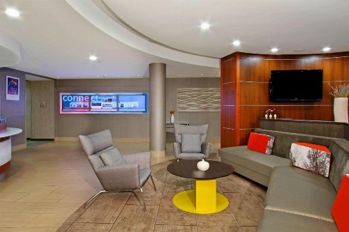 SpringHill Suites by Marriott Madera - image 9