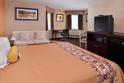 Americas Best Value Inn And Suites Madera - image 8