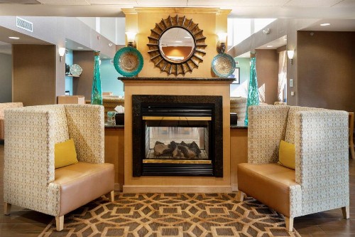 Hampton Inn & Suites Madera - image 27