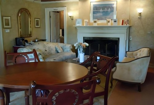 Tidewater Inn - image 2