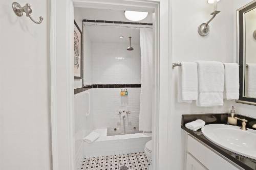 The James Madison Inn - image 22