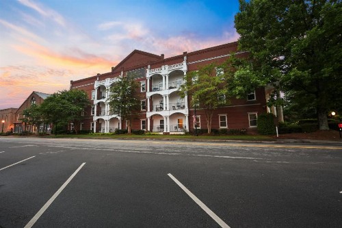 The James Madison Inn - image 8
