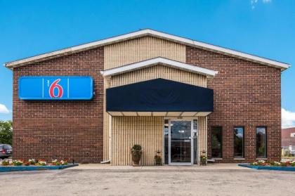 Motel 6 Madison East Wi