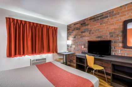 Motel 6-Madison WI - East - image 15