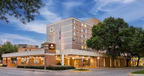 DoubleTree by Hilton Madison Downtown - image 1