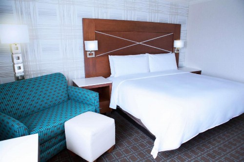 DoubleTree by Hilton Madison Downtown - image 13