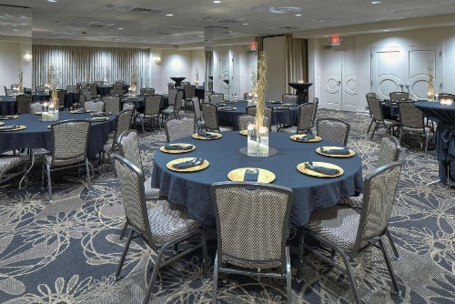 DoubleTree by Hilton Madison Downtown - image 2