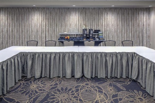 DoubleTree by Hilton Madison Downtown - image 27
