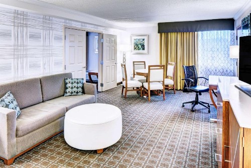 DoubleTree by Hilton Madison Downtown - image 3