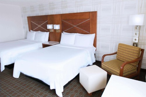 DoubleTree by Hilton Madison Downtown - image 7