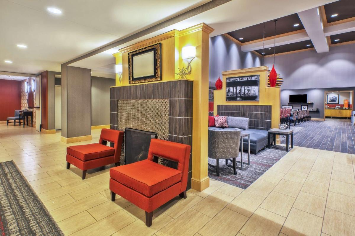 Hampton Inn & Suites Madison - West - image 5