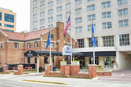 Hilton Madison Monona Terrace - image 3