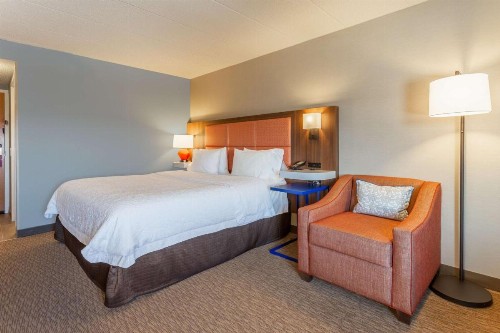 Hampton Inn Madison East Towne Mall Area - image 17