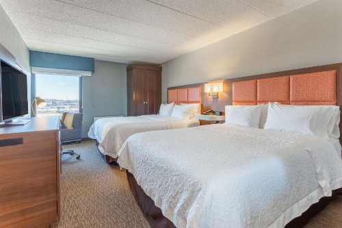 Hampton Inn Madison East Towne Mall Area - image 20