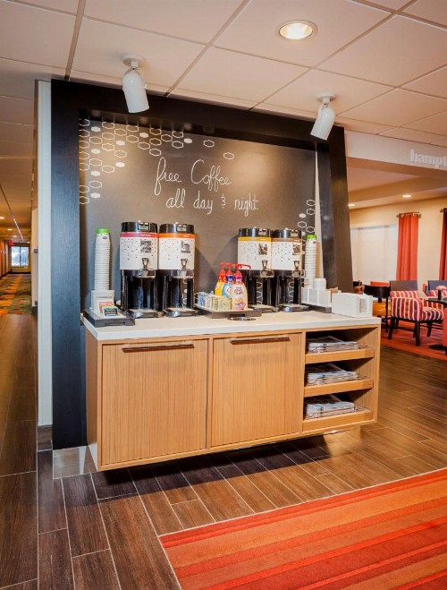 Hampton Inn Madison East Towne Mall Area - image 8