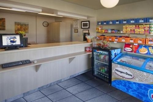 Americas Best Value Inn Madison - image 9