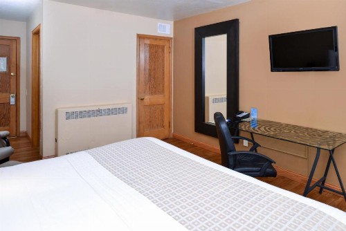 Americas Best Value Inn Mayflower - image 17