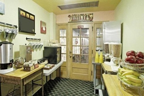 Americas Best Value Inn Mayflower - image 5