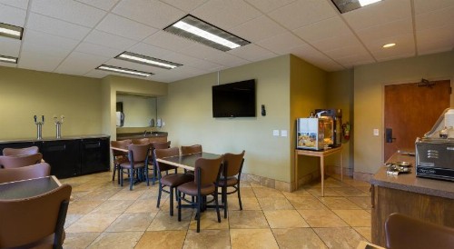 AmericInn by Wyndham Madison West - image 18