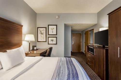 AmericInn by Wyndham Madison West - image 45
