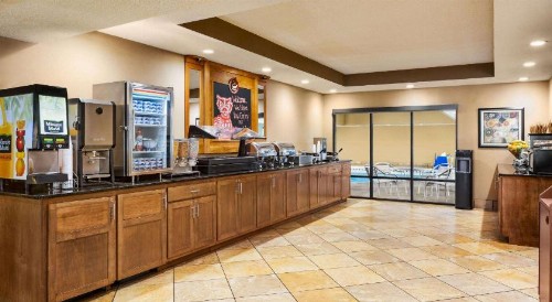 AmericInn by Wyndham Madison West - image 9