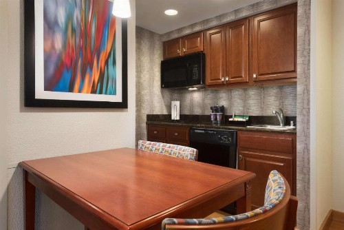 Homewood Suites by Hilton Madison West - image 32