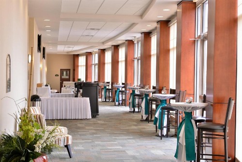 Holiday Inn Madison at The American Center an IHG Hotel - image 31