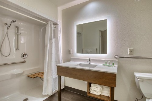 Holiday Inn Hotel & Suites Madison West an IHG Hotel