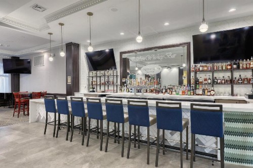 Holiday Inn Hotel & Suites Madison West an IHG Hotel - image 39
