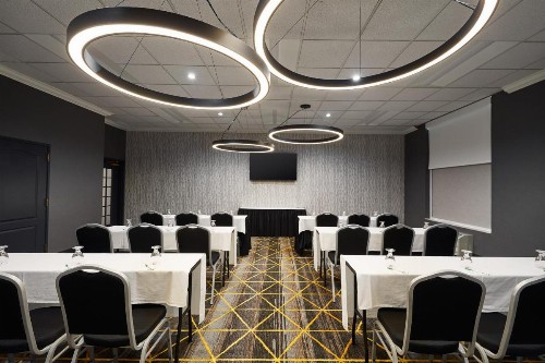 Holiday Inn Hotel & Suites Madison West an IHG Hotel - image 47