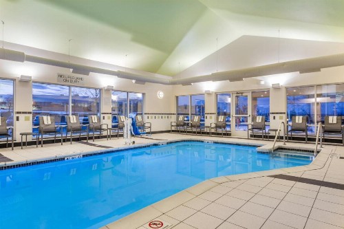 Fairfield Inn and Suites by Marriott Madison East - image 6