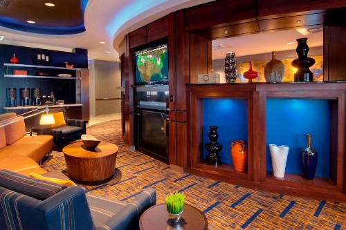 Courtyard by Marriott Madison East - image 5