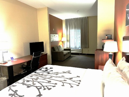 Sleep Inn & Suites Madison - image 14