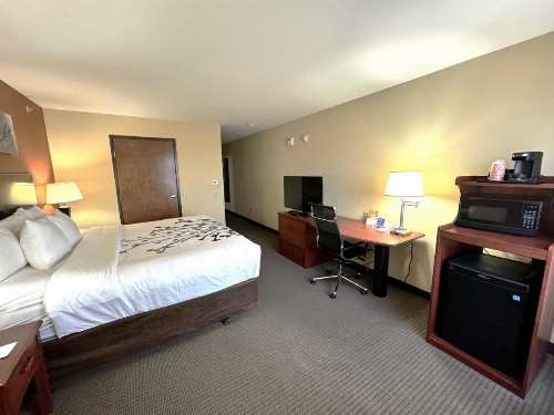 Sleep Inn & Suites Madison - image 27
