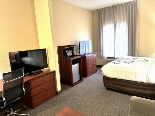 Sleep Inn & Suites Madison - image 28