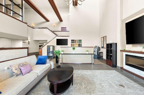 Best Western West Towne Suites - image 9