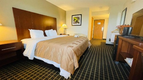 Quality Inn Madison West Near University Area - image 15
