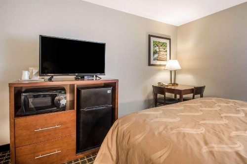 Quality Inn Madison West Near University Area - image 27