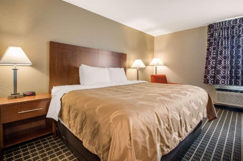 Quality Inn Madison West Near University Area - image 41