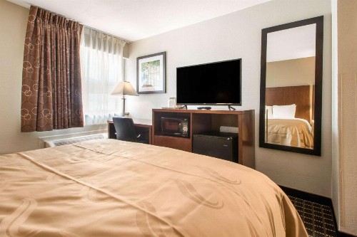 Quality Inn Madison West Near University Area - image 45