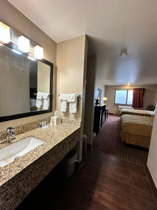 Rodeway Inn & Suites Wisconsin Madison-Northeast - image 33