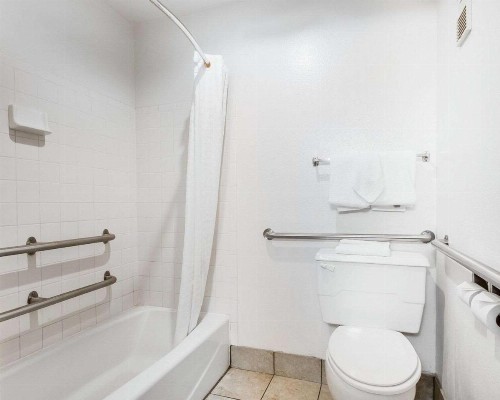 Rodeway Inn & Suites Wisconsin Madison-Northeast - image 6