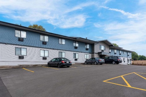 Econo Lodge Madison - image 16