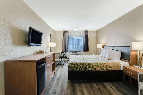 Econo Lodge Madison - image 20