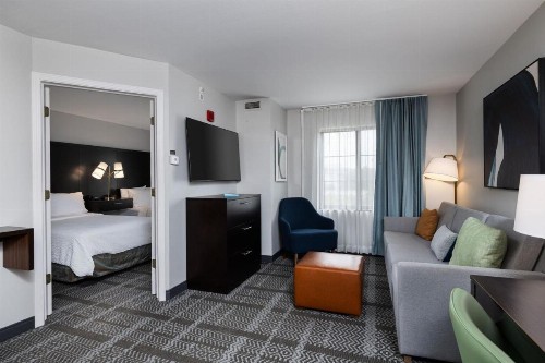 Staybridge Suites Madison - East an IHG Hotel - image 10