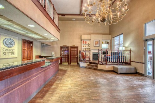 Comfort Suites Madison - image 3