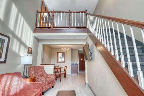 Comfort Suites Madison - image 35