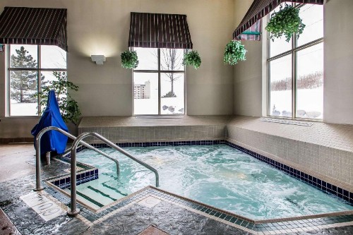 Comfort Suites Madison - image 47