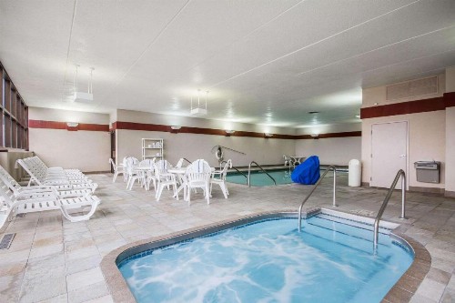 Comfort Inn & Suites Madison - Airport - image 15
