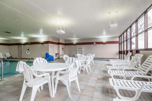 Comfort Inn & Suites Madison - Airport - image 17